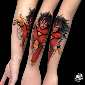 tatuaje_brazo_super_heroina_logiabarcelona_maxi_pain 
